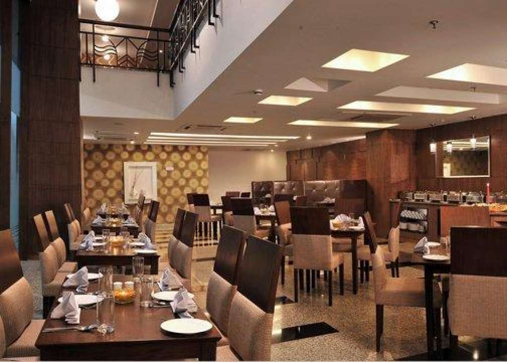 Comfort Inn Tulip Heights Bathinda Restaurant photo